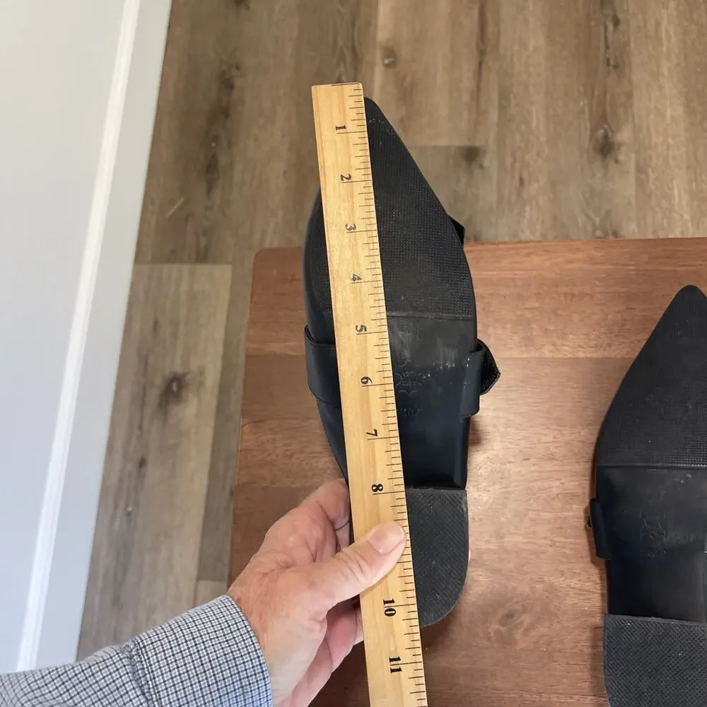 Black Leather Mules Sz 7 Pointy Toe Vero Cuoio Witchy Goth Brass Buckle Fringe - Picture 13 of 15